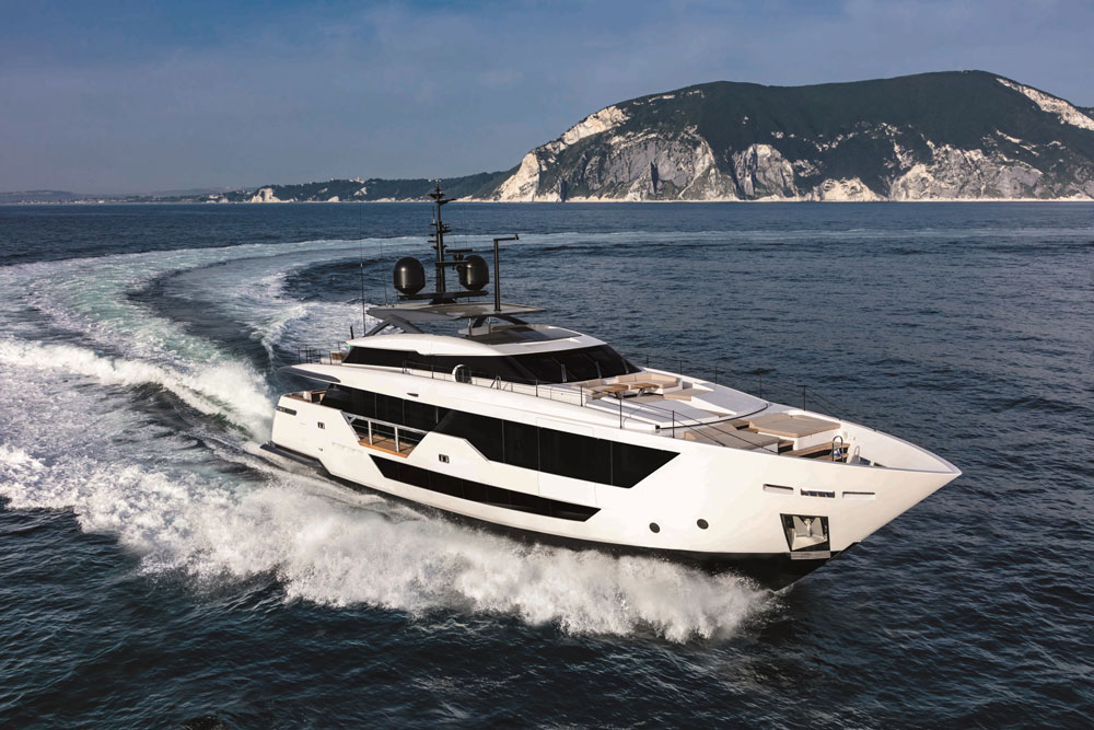 The Custom-Line-106 yacht from Ferretti is equipped with engines from the 2000 series © Rolls-Royce Power Systems