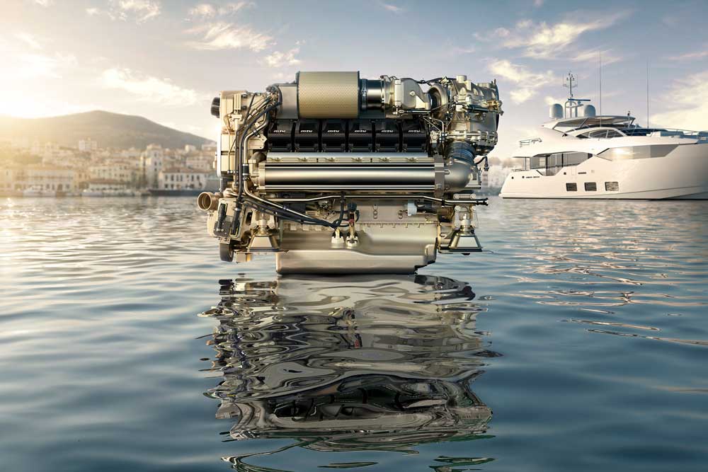 At the yacht shows Rolls-Royce will present the advanced mtu 12V2000 M96Z engine which offers maximum power of 1,634 kW in a very small space (© Rolls-Royce)