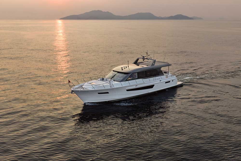 The 19.70 m CL B65 SUV (© CL Yachts)