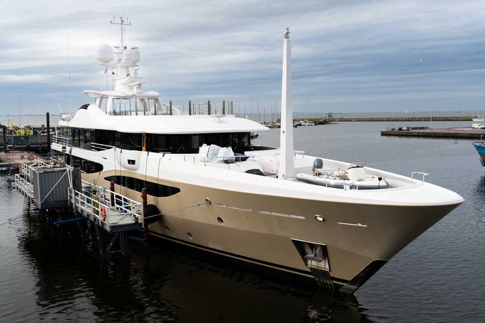 “Amigos” returns to the Netherlands for refit 1 The 55-metre “Amigos” will undergo exterior and interior modifications (© Royal Balk Shipyard/Alexander Griffiths)